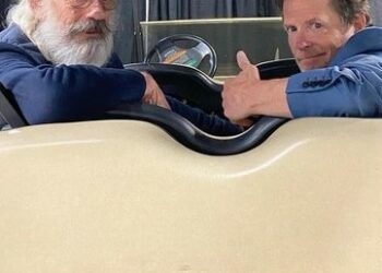 Las estrellas de ‘Volver al futuro’ se reencuentran 36 años después del estreno de la saga