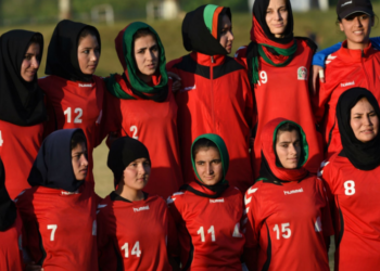 Excapitana de la selección de Afganistán pidió a compañeras eliminar sus redes sociales y quemar sus uniformes