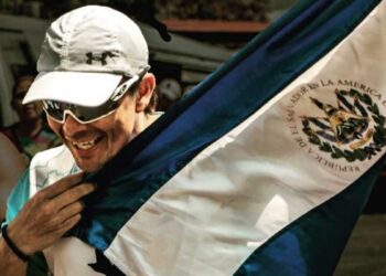 El maratonista salvadoreño Gerardo Bojórquez inicia el cruce por Centroamérica el 2 de octubre debido a inconvenientes