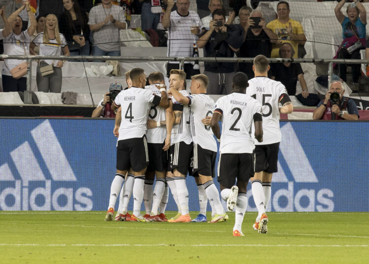 Alemania golea 6-0 a Armenia