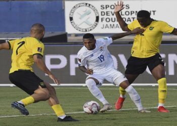 Panamá frena el espíritu inglés de Jamaica con primera victoria en el premundial