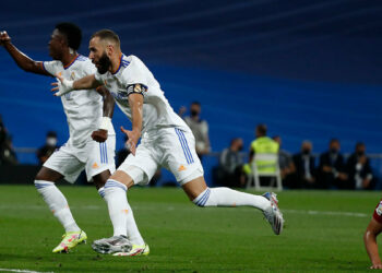 Karim Benzema anota hat-trick en el triunfo 5-2 de Real Madrid ante Celta