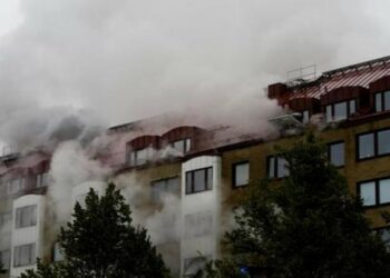 Al menos 25 heridos tras una fuerte explosión en un edificio residencial en Gotemburgo, Suecia