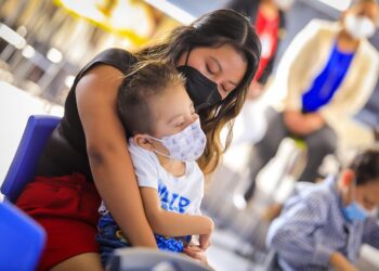 Despacho de Primera Dama entrega leche especial a niños con enfermedades metabólicas