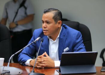 Ministro de Hacienda revela que la anterior legislatura reorientó $264 millones para financiar oenegés