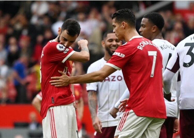 Manchester United 0-1 Aston Villa: Bruno Fernandes se vistió de villano con un penal errado sobre el 90+3’
