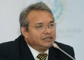 Norman Quijano quedó en libertad tras resolución del juez Carlos Sánchez