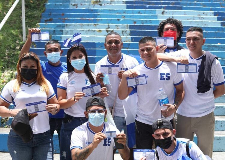 (FOTOS) Así el ambiente en el Estadio Cuscatlán previo al encuentro entre El Salvador contra Estados Unidos