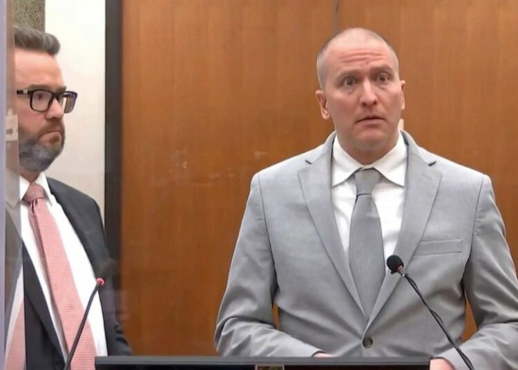 El asesino de George Floyd se declaró no culpable de otro delito contra los derechos de un menor en 2017