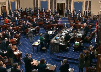 Demócratas en el Senado alcanzan un acuerdo con los republicanos para evitar el cierre de Gobierno