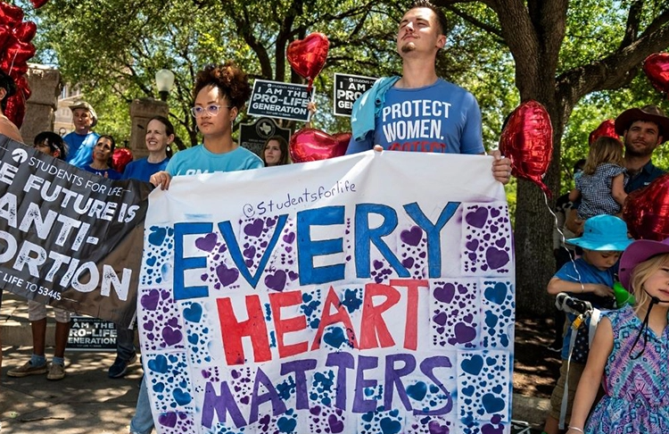 Texas prohíbe el aborto desde que empieza a latir el corazón