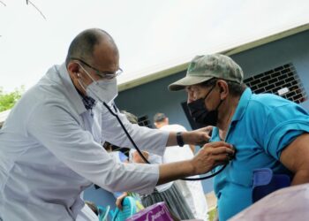 Ministerio de Salud realiza jornada médica en Usulután