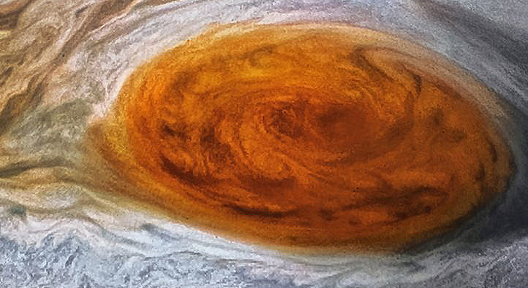 La Gran Mancha Roja de Júpiter está girando más rápido