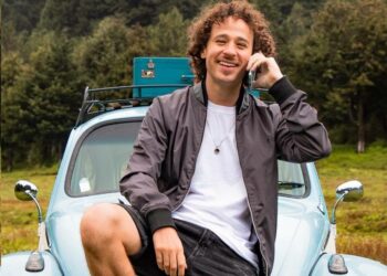 Luisito Comunica hizo cruda reflexión a maestros universitarios: “No desmotiven, puede haber dinero donde sea”