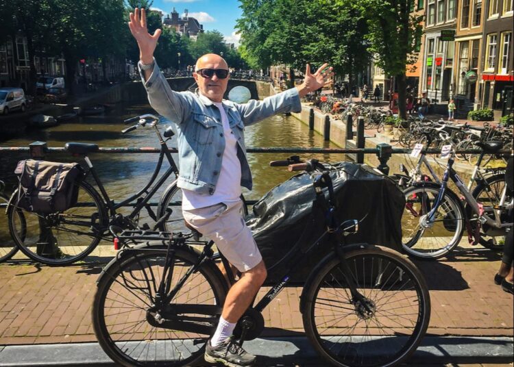 Murió en un extraño accidente Mick Brigden, el director de giras de The Rolling Stones