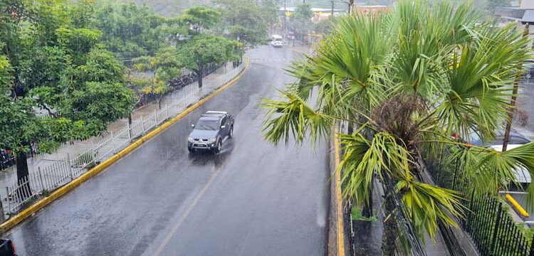 Lluvias, tormentas y chubascos para este viernes pronostica el Ministerio de Medio Ambiente
