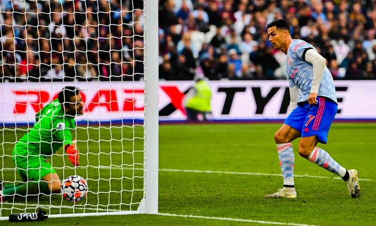 Manchester United gana de visitante 2-1 a West Ham United