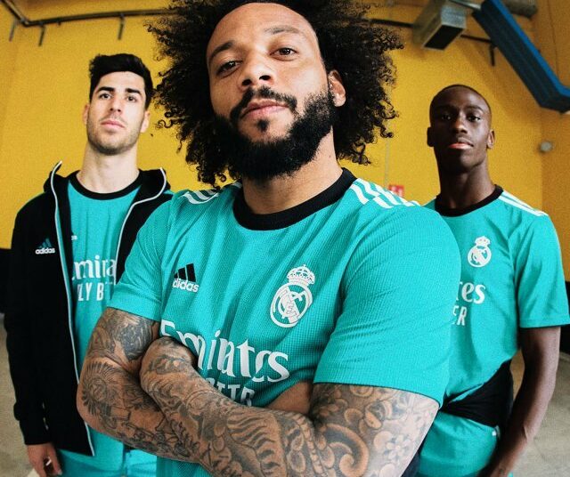 El Real Madrid presentó su tercera equipación de la temporada 2021-22