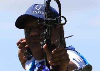 Roberto Hernández rumbo al campeonato mundial de tiro con arco en Dakota del Sur, EE.UU.