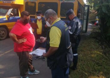 VMT multa a ruta 12 por alza ilegal de pasaje