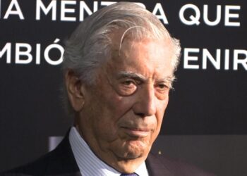Mario Vargas Llosa habla sobre el acoso sexual que sufrió de niño por parte de un religioso y que provocó su alejamiento de la Iglesia