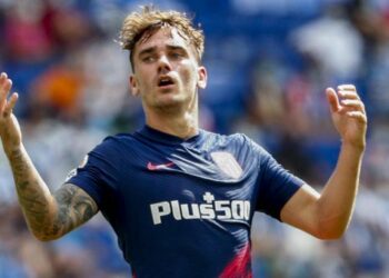 Antoine Griezmann tiene recibimiento hostil por parte de los fanáticos del Atleti