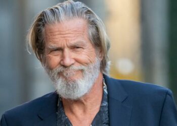 El actor Jeff Bridges afirma que su batalla contra el cáncer era «pan comido» en comparación con su lucha con el coronavirus