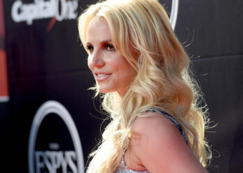 Britney Spears muestra en un video su cuerpo sin filtros