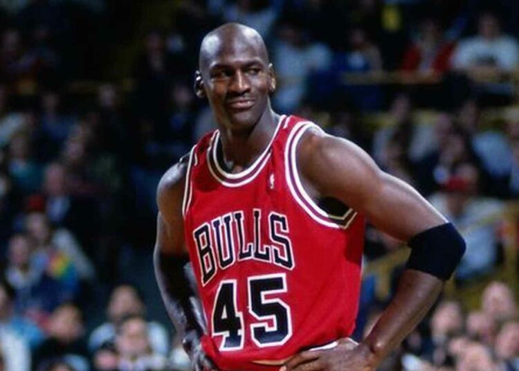 Subastan unos calzoncillos «muy usados» de Michael Jordan, a partir de 500 dólares