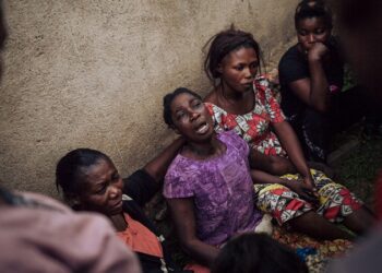 Queman vivas a varias mujeres tras una supuesta cacería de brujas en la República Democrática del Congo