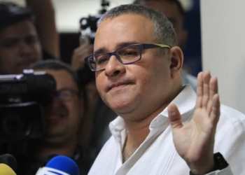Mauricio Funes recibió $351 millones en 359 cheques de la partida secreta de CAPRES según extesorero Jorge Herrera