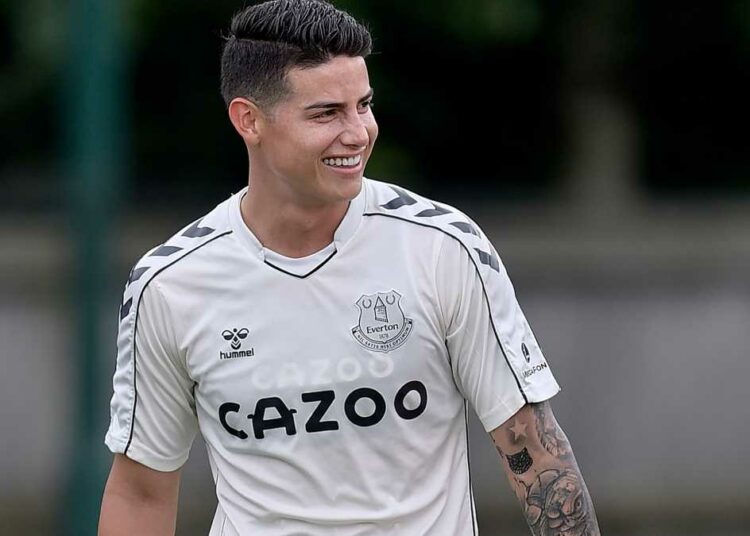 El Estambul Basaksehir presenta una oferta oficial por James