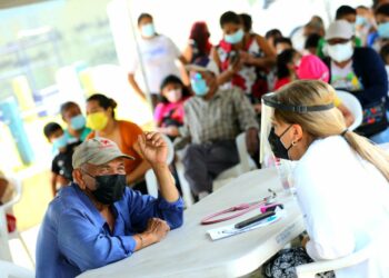 Llevan jornada médica al barrio San Jacinto