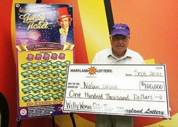 Un anciano escucha una ‘voz’ en su cabeza que le pide comprar un billete de lotería y gana 100.000 dólares