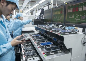 Posible escasez de smartphones por cierre temporal de fábricas en China