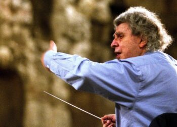 Muere el célebre compositor griego Mikis Theodorakis