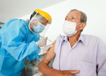 La OPS alertó que el 75% de la población de América Latina y el Caribe no está totalmente inmunizada contra el Covid-19