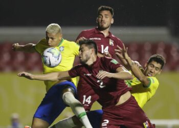 Brasil derrota a Venezuela y mantiene el invicto y es más líder que nunca