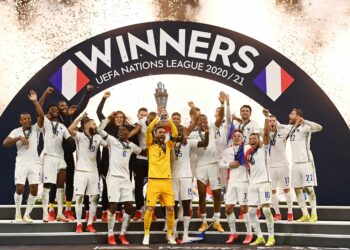 Con goles de Benzema y Mbappé, Francia dio vuelta la final ante España y se coronó campeón de la UEFA Nations League