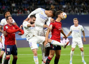 Real Madrid y Osasuna no se sacaron ventaja y terminaron sin goles