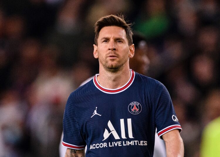 Messi salió reemplazado en el entretiempo por Icardi: la imagen que preocupa al PSG