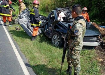Accidente de tránsito deja una persona fallecida y dos lesionados en San Pedro Masahuat
