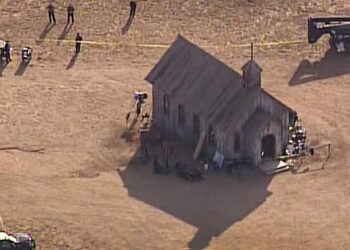 Alarmantes hallazgos en el set de Rust, donde Alec Baldwin mató accidentalmente a Halyna Hutchins