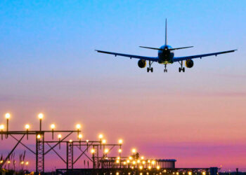 Una aerolínea usa máquinas expendedoras para ofrecer boletos con destinos aleatorios