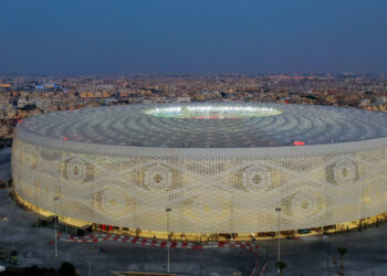 Tecnología de enfriamiento y un particular diseño: se inauguró el imponente nuevo estadio de Qatar 2022