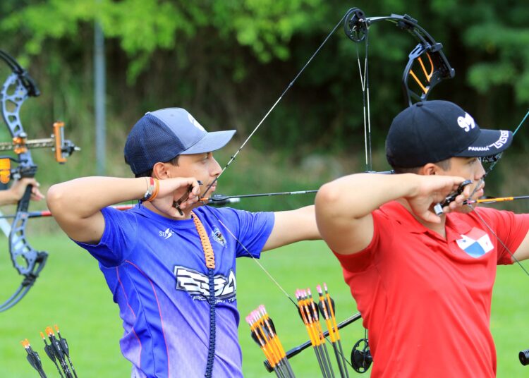 Arqueros juveniles salvadoreños obtienen sus primera medallas en el campeonato Centroamericano