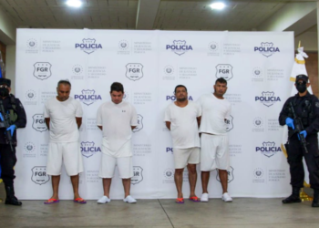 Autoridades presentan capturas de involucrados en cuádruple homicidio en La Libertad