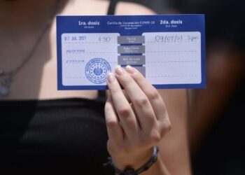 Cartilla de vacunación de covid-19 no será obligatoria para estudiantes en matrícula 2022, afirma ministra de Educación