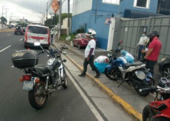 Se reporta accidente que deja un lesionado en carretera al Puerto de La Libertad