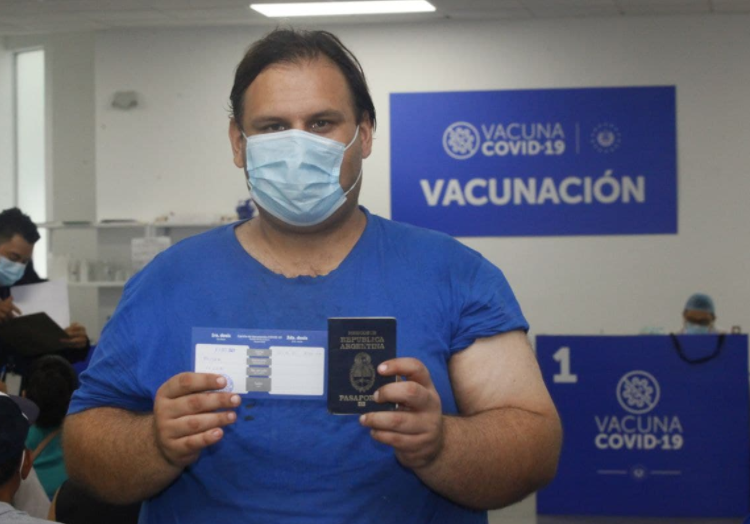 Más de cuatro mil extranjeros han sido vacunados en El Salvador